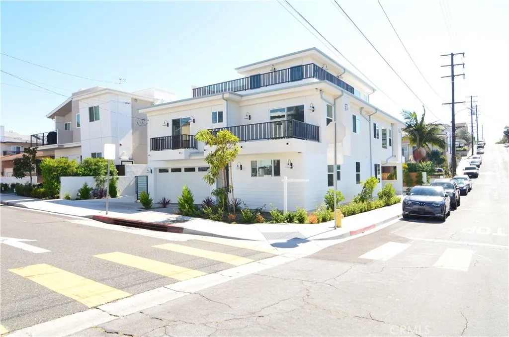 2100 Carnegie Lane, Redondo Beach, California 90278 home-pic-1